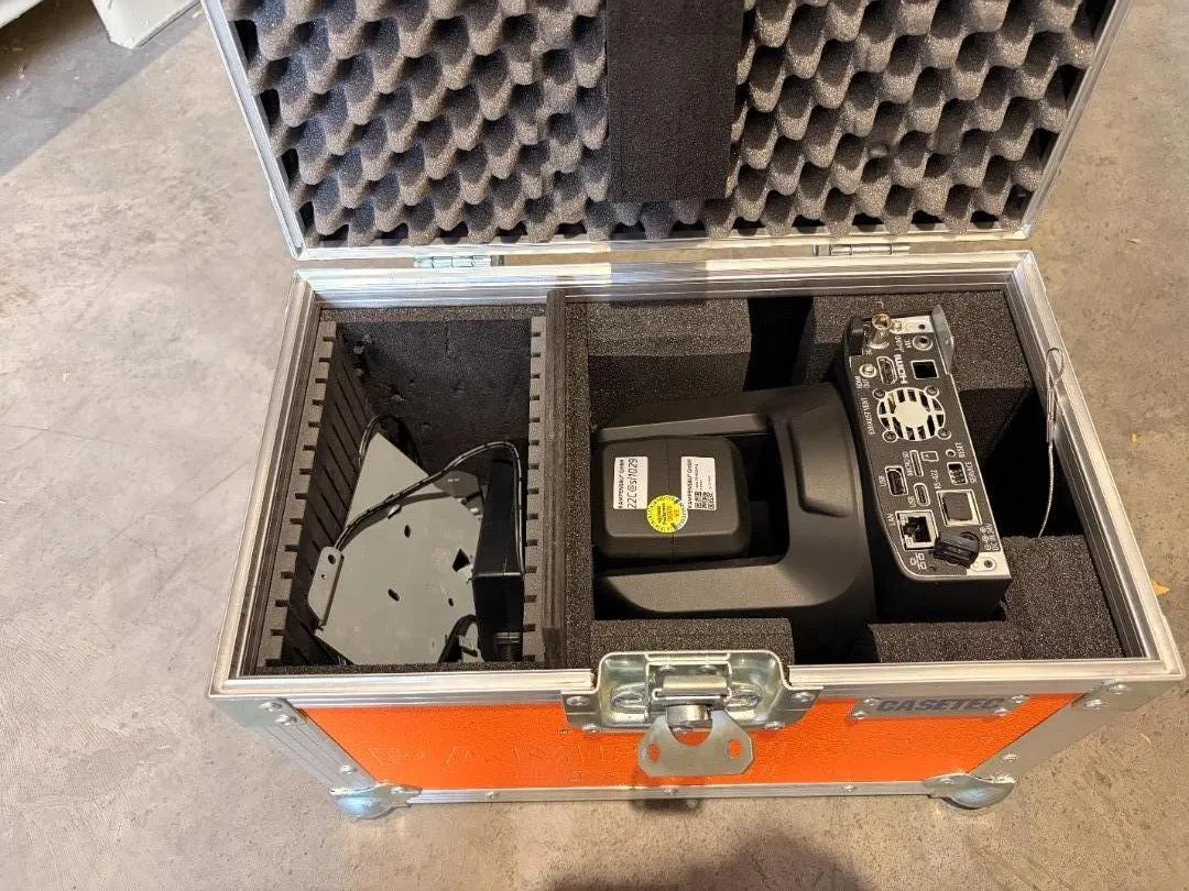 Canon CR-N300 4K-PTZ-Kamera im Case – Detailansicht 2