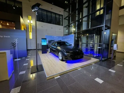 BMW – Fahrzeugpräsentation beim Deutschen Nachhaltigkeitspreis – Projektansicht 2 von 3