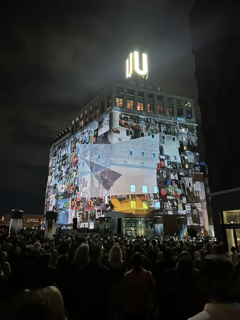 What’s Beyond That Wall – Fassadenmapping am Dortmunder U – Projektansicht 3 von 5